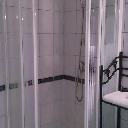 Homestay Arkadia Centrum - *