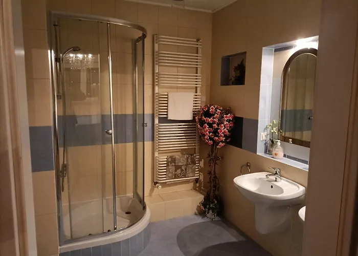 Arkadia Centrum - Homestay *