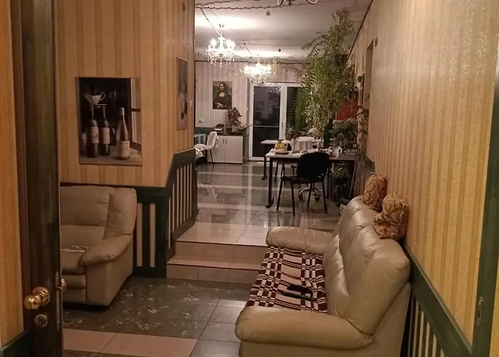 Arkadia Centrum - Homestay *